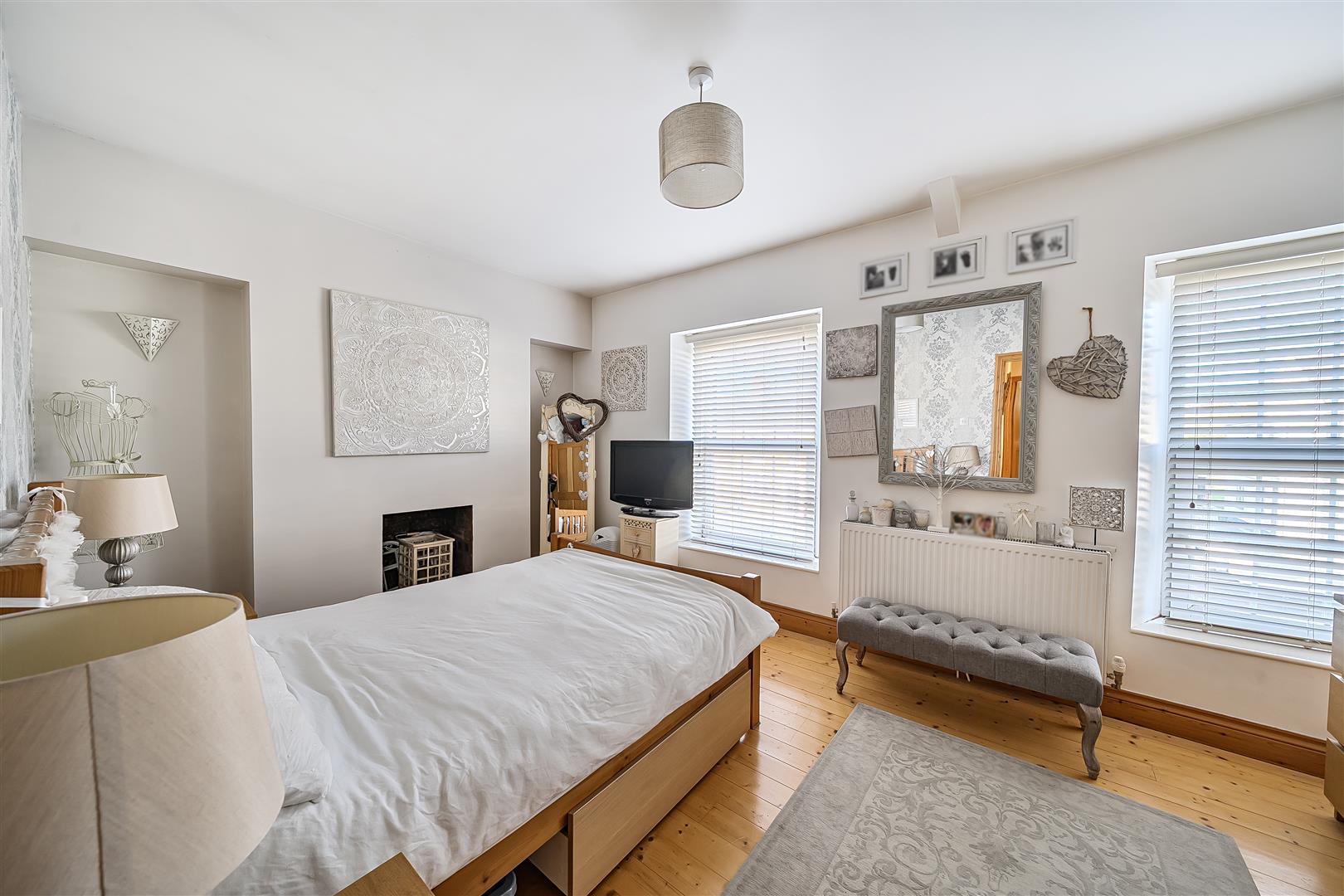 Middle Road, Gendros, Swansea, SA5 8EJ